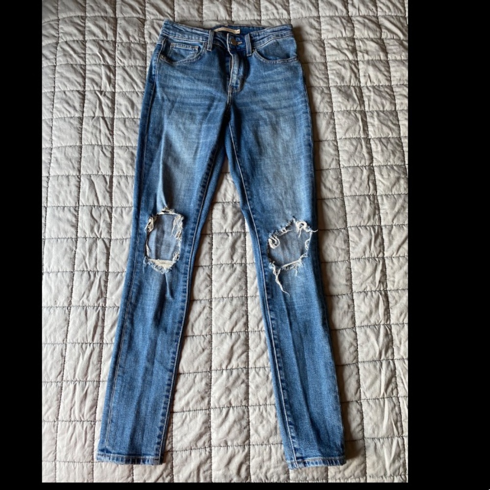 Size 24, high rise Womens Levi’s